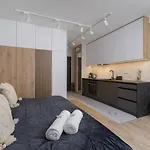 Deluxe Cracow Arianska By Renters * Krakow
