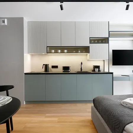 Deluxe Cracow Arianska By Renters Апартаменты *