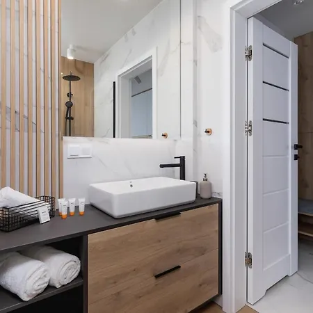 Deluxe Cracow Arianska By Renters Apartamento