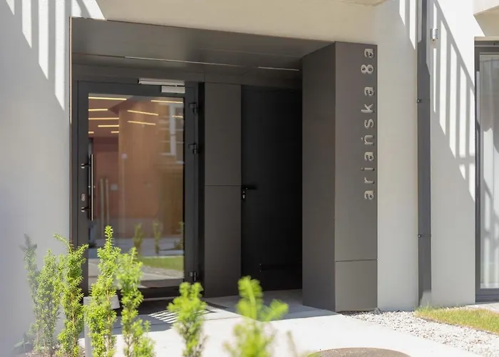 Deluxe Cracow Arianska By Renters شقة *