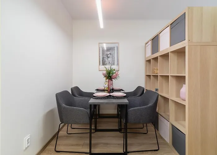 Deluxe Cracow Arianska By Renters *